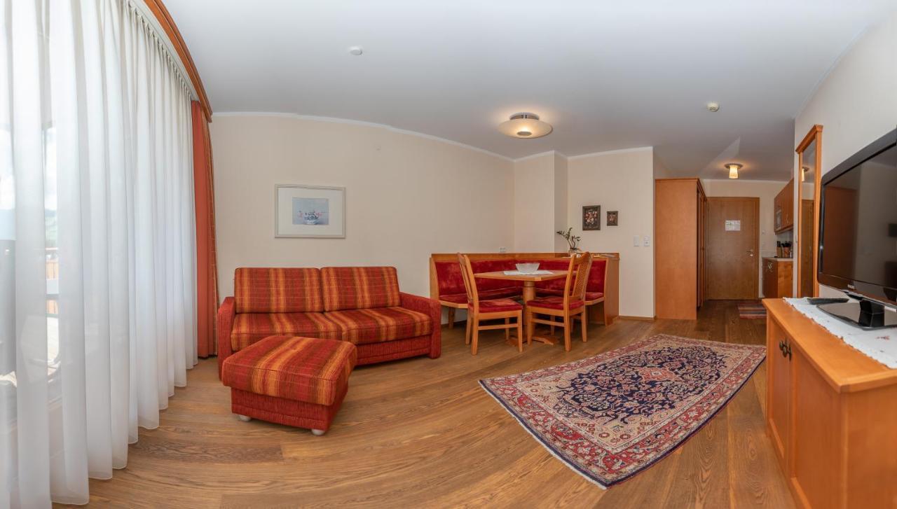 צל אם צילר Hotel Garni Elisabeth מראה חיצוני תמונה