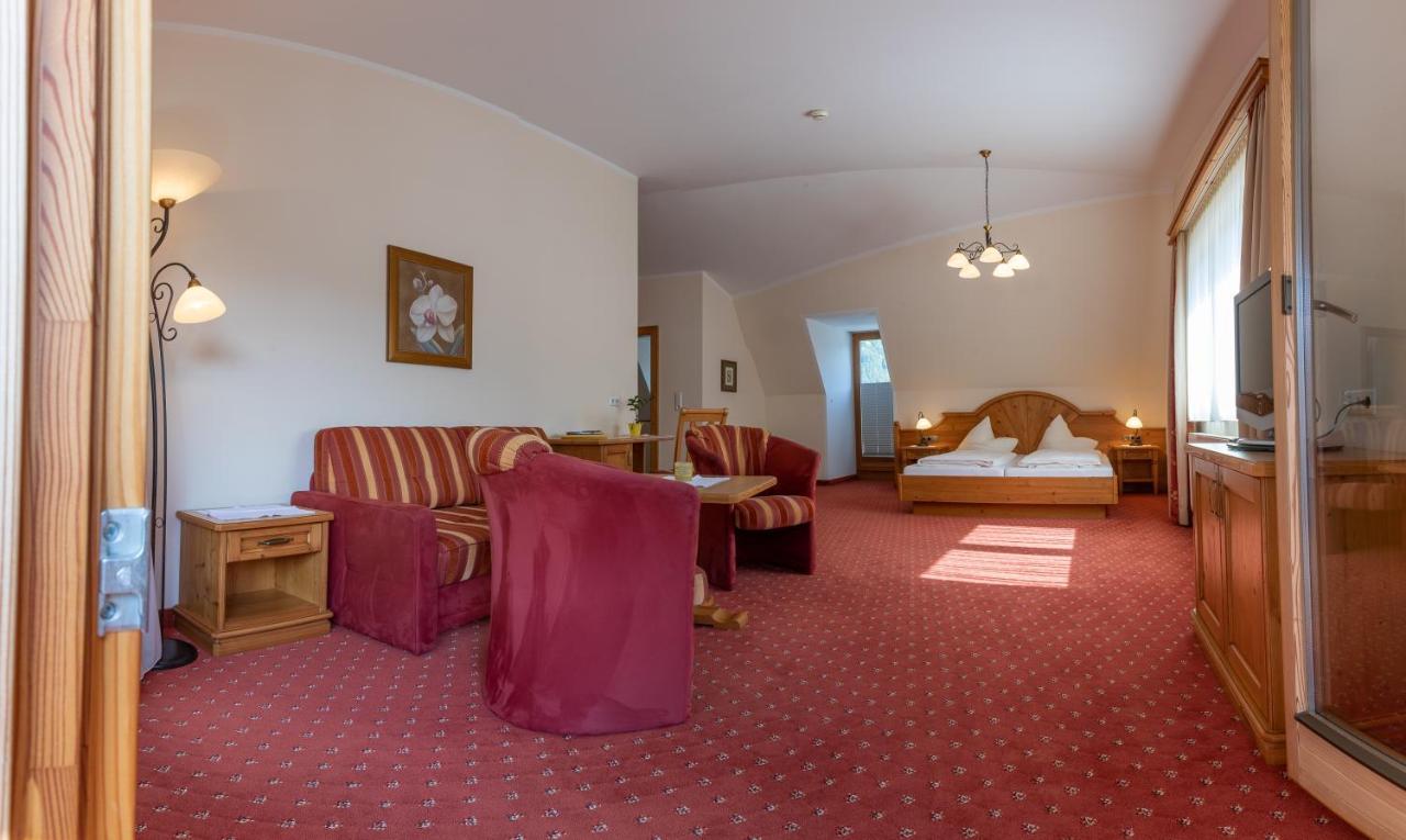 צל אם צילר Hotel Garni Elisabeth מראה חיצוני תמונה