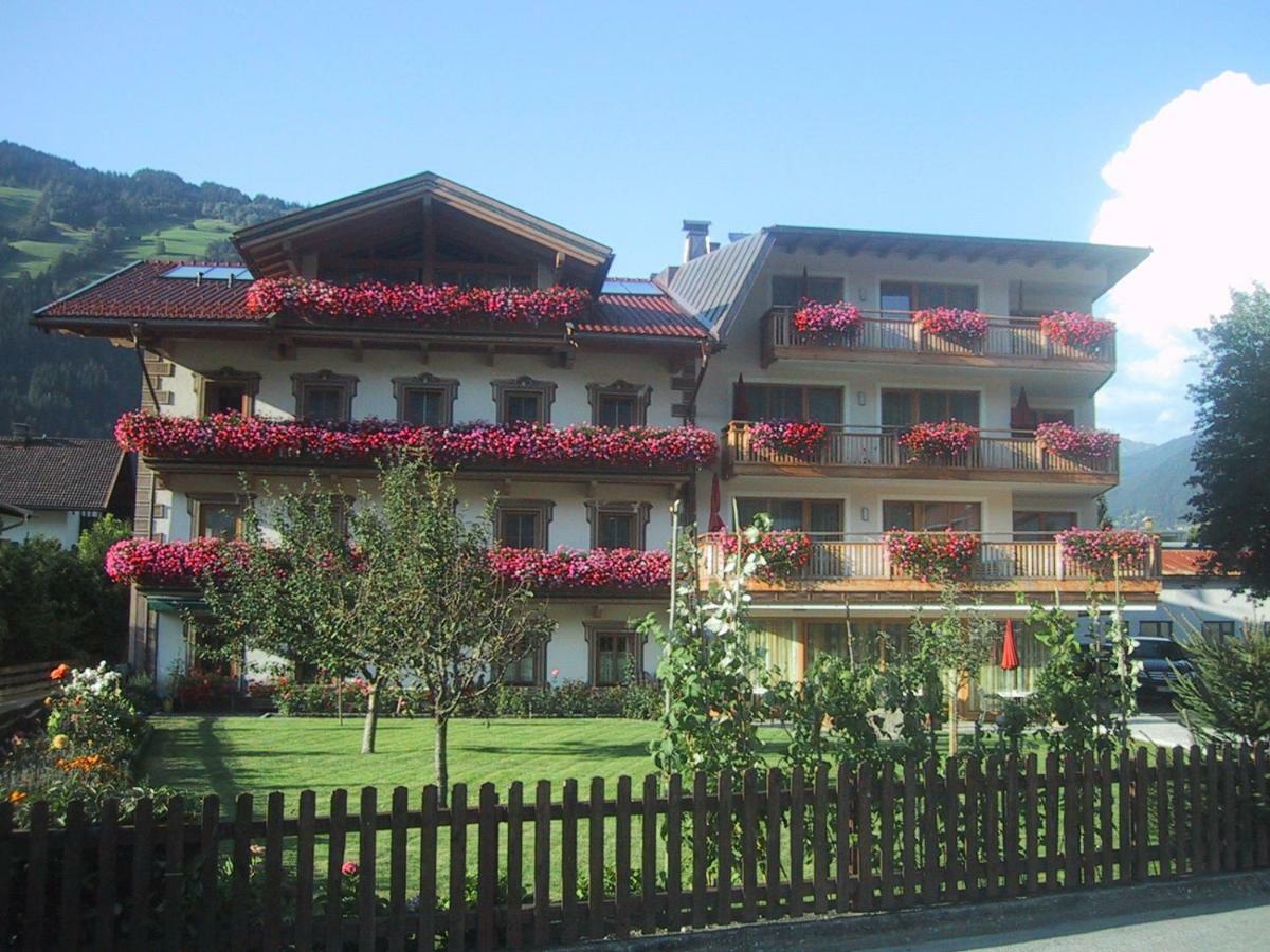 צל אם צילר Hotel Garni Elisabeth מראה חיצוני תמונה