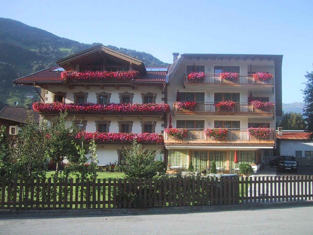צל אם צילר Hotel Garni Elisabeth מראה חיצוני תמונה
